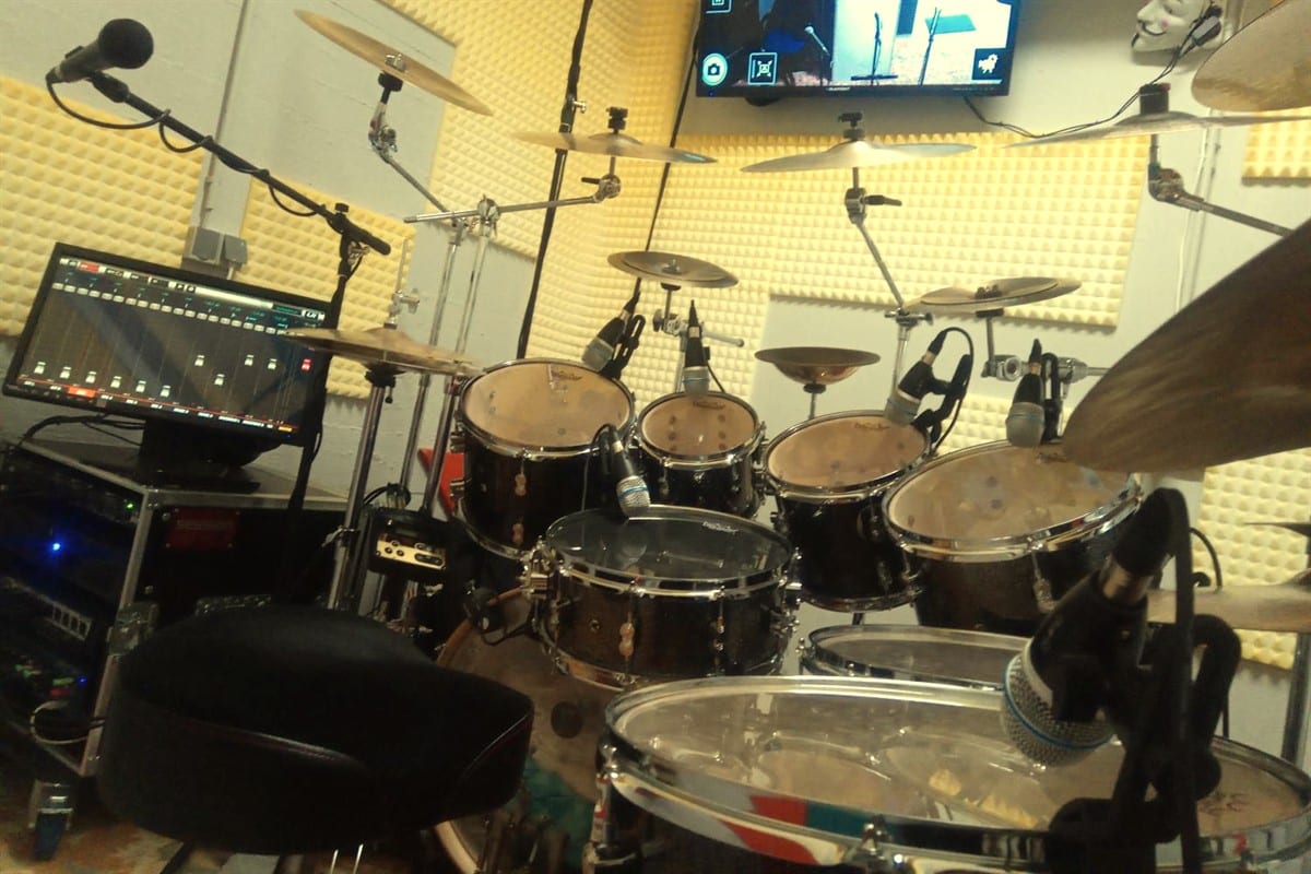Studio Digital mit Drumroom und Monitoring