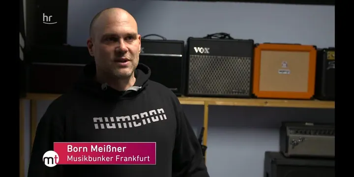 Hessischer Rundfunk Maintower vom 8.4.2022 – News-Grafik aus dem Musikbunker-Archiv