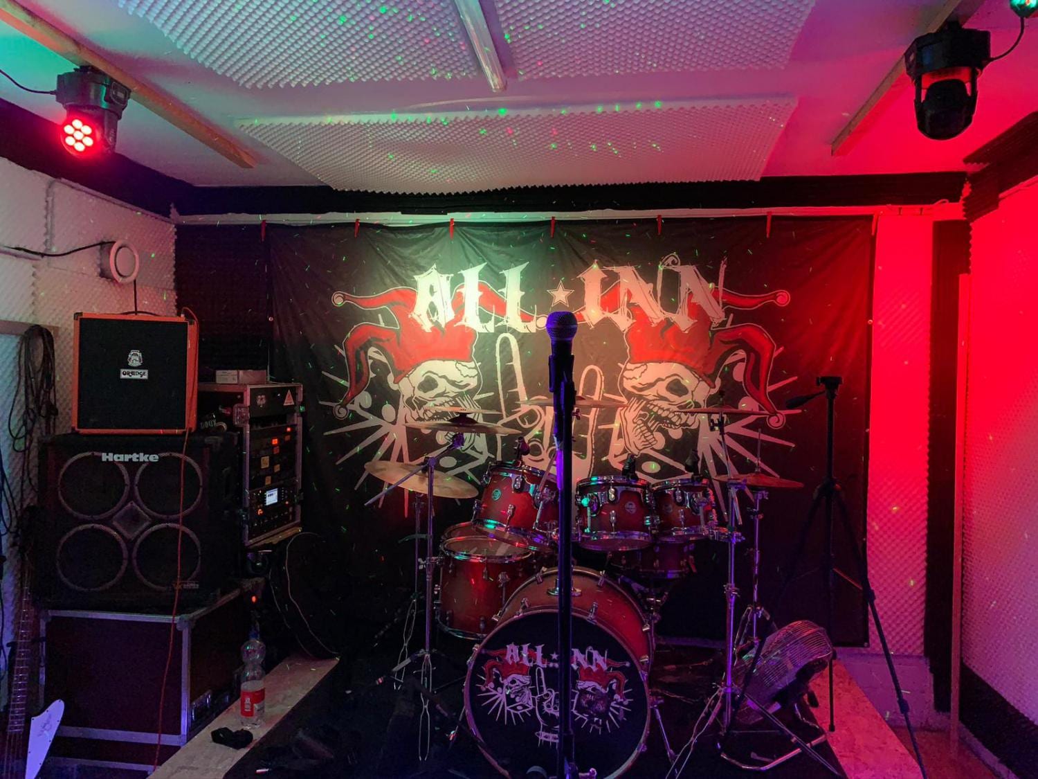 Historische Aufnahme eines Raum- oder Bühnenbereichs 14 im Musikbunker Frankfurt Römerstadt