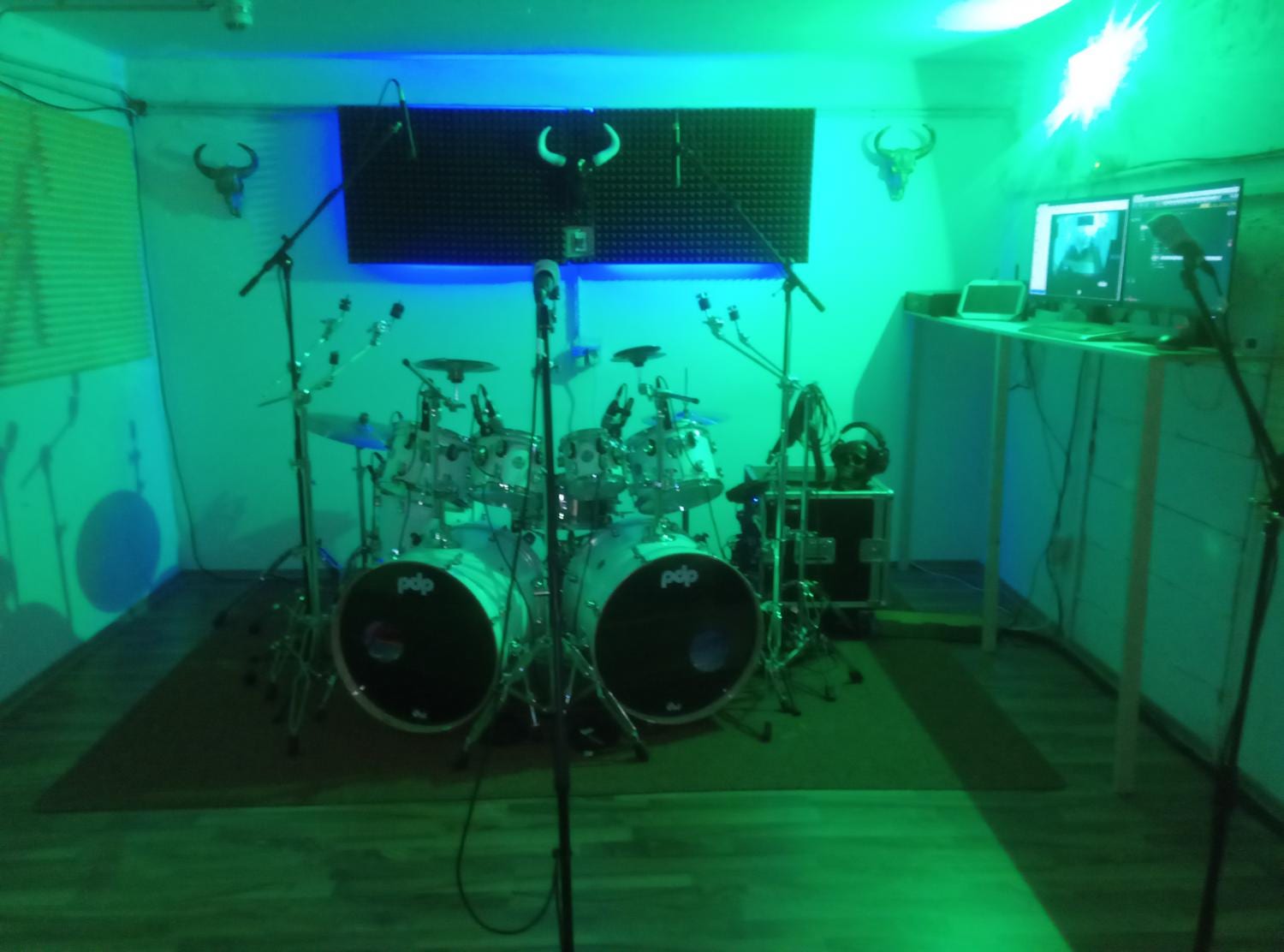Historische Aufnahme eines Raum- oder Bühnenbereichs 32 im Musikbunker Frankfurt Römerstadt