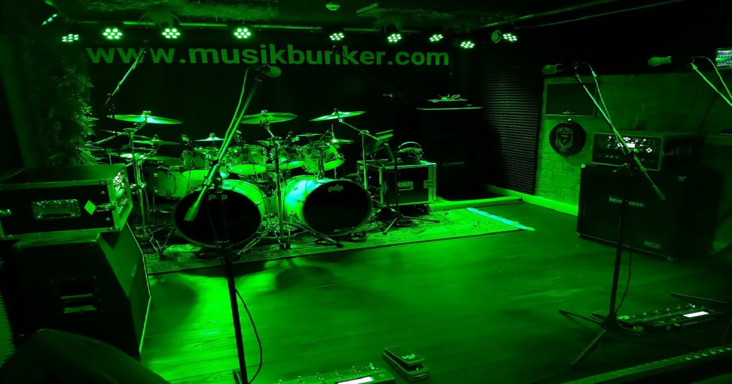 Panoramaaufnahme aus dem Musikbunker Frankfurt