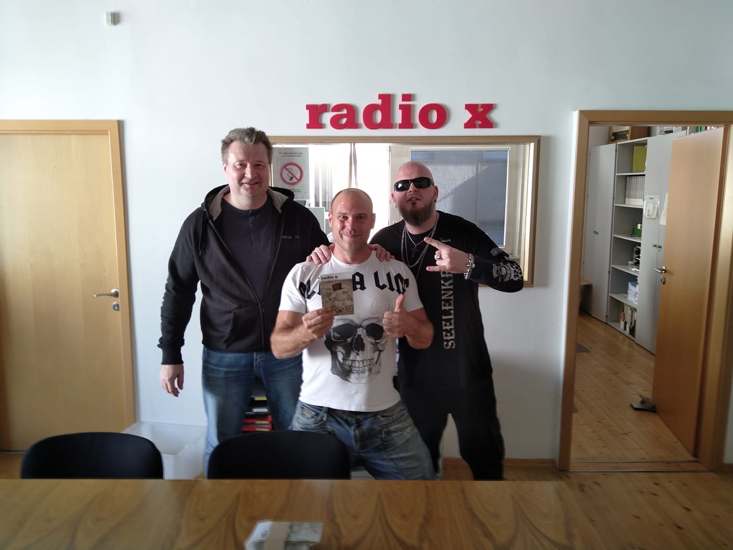 Premiere der Radiosendung Handmade mit Musik – News-Grafik aus dem Musikbunker-Archiv