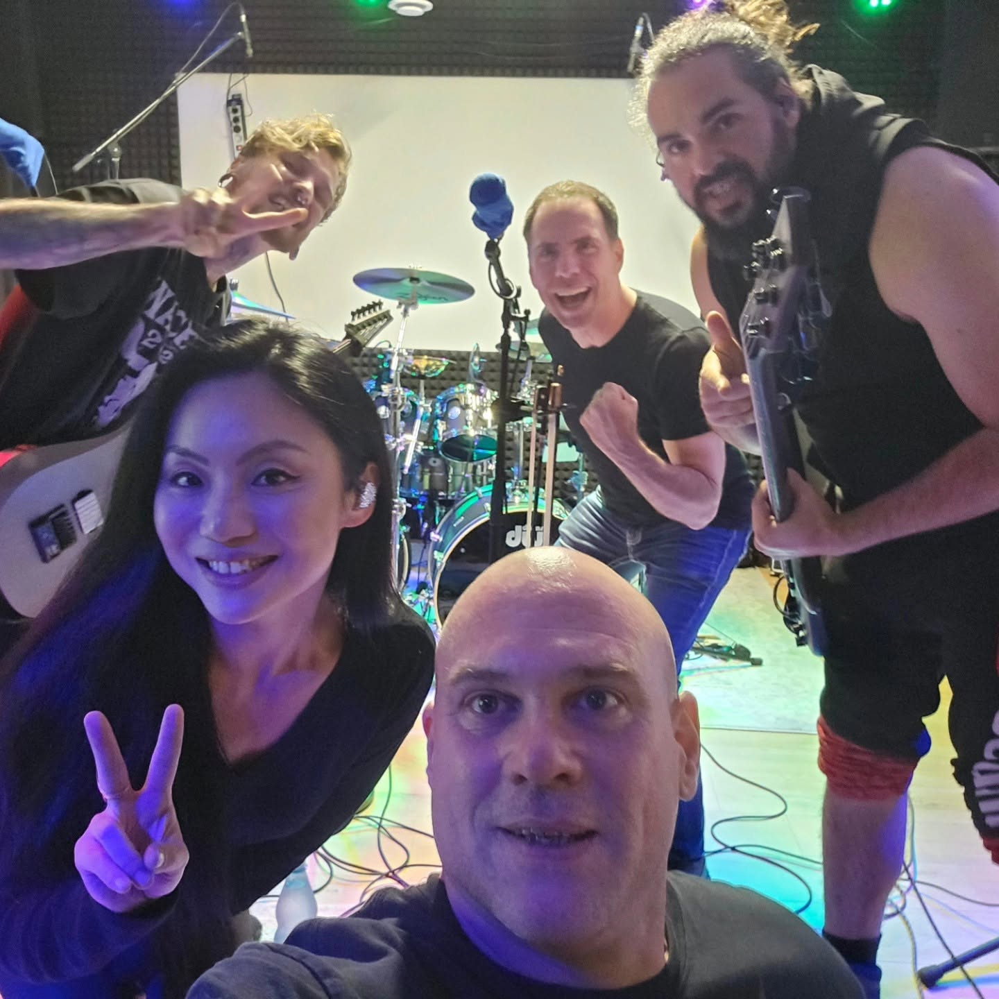 Born mit der Band von Tina Guo